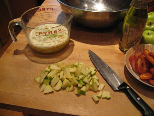 small_chop_the_apples.jpg